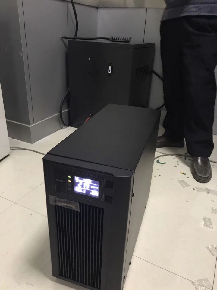 山特C6KS 6kVA不间断电源 企业级可靠供电解决方案